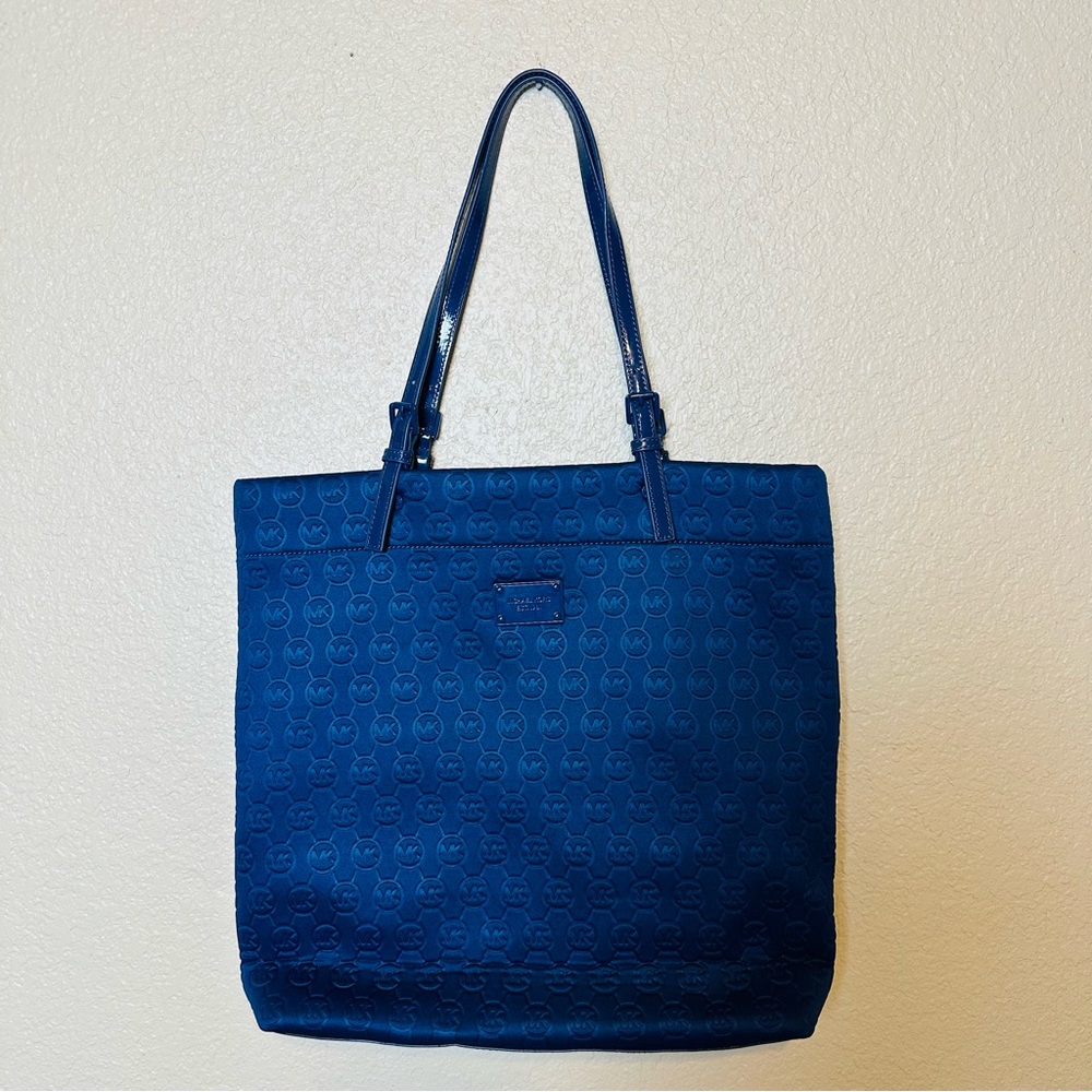 Michael Kors Women’s Navy Blue Logo Shoulder Handbag